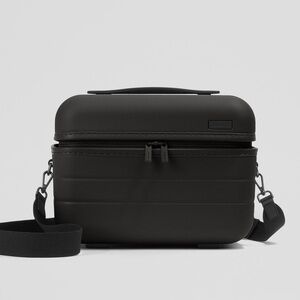 NWOT Away The Train Case in Jet Black